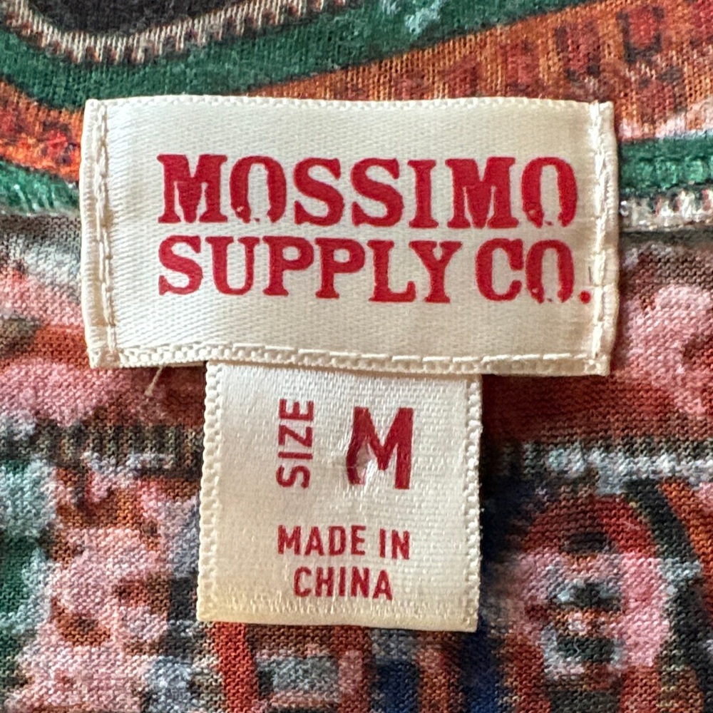 Mossimo Supply Co. Red and Blue Paisley Short Sleeve Tee Women’s Medium - Picture 3 of 3